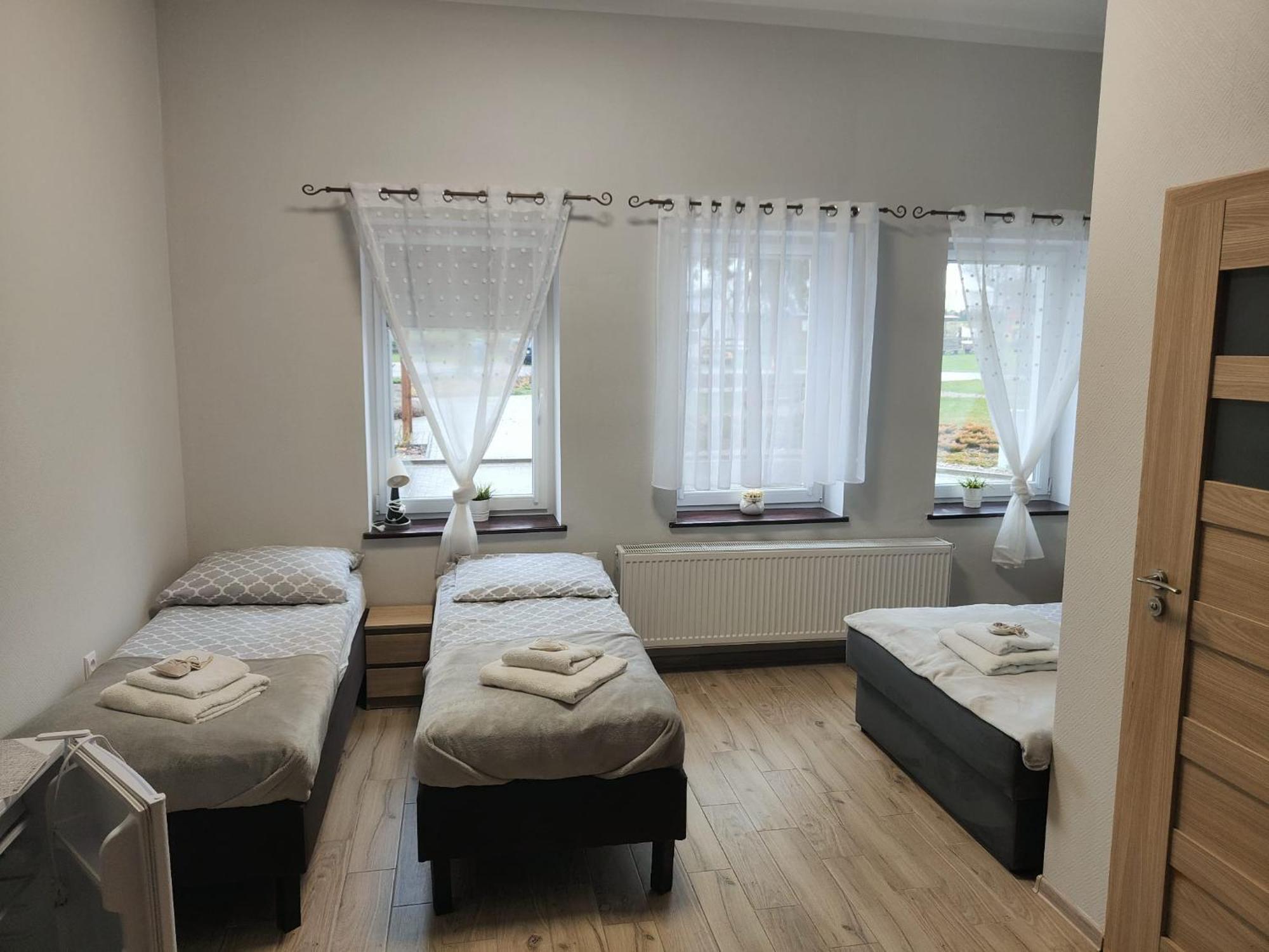 Palac Pod Bocianim Gniazdem Runowo  Buitenkant foto