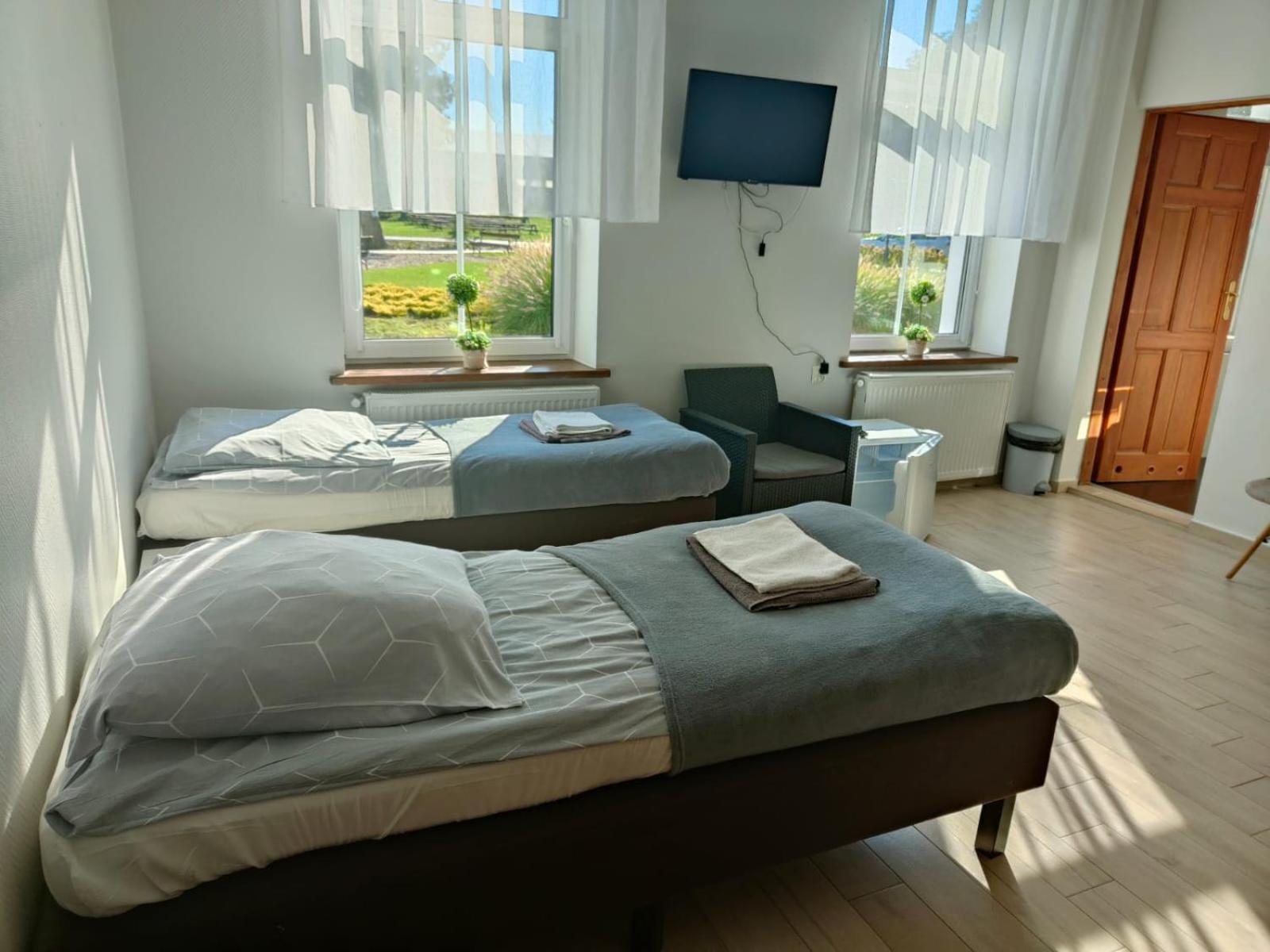 Palac Pod Bocianim Gniazdem Runowo  Buitenkant foto