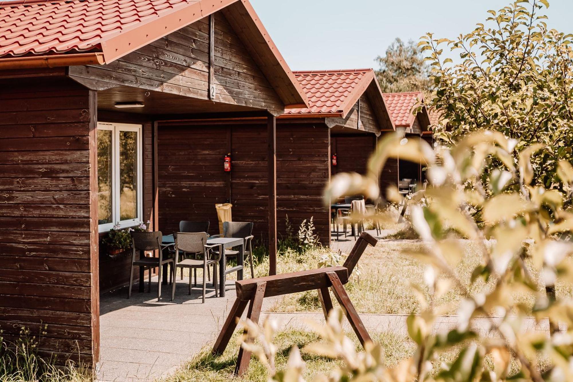 Palac Pod Bocianim Gniazdem Runowo  Buitenkant foto
