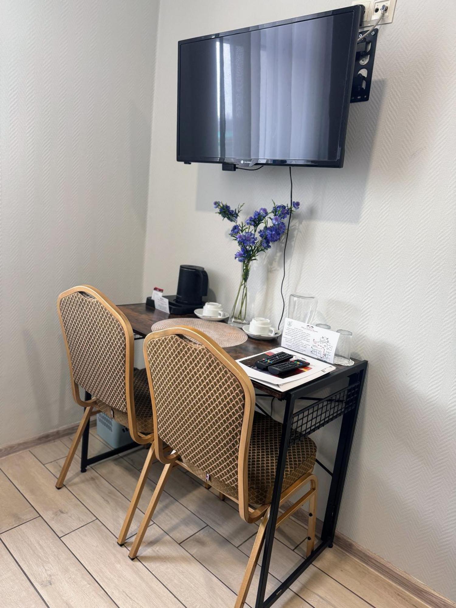 Palac Pod Bocianim Gniazdem Runowo  Buitenkant foto